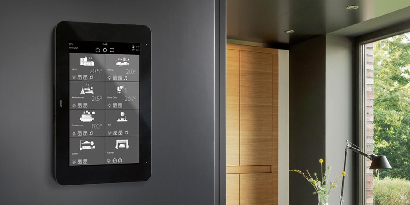 JUNG Smart Panel 8 bei Elektrotechnik-Hohm in Mörfelden-Walldorf