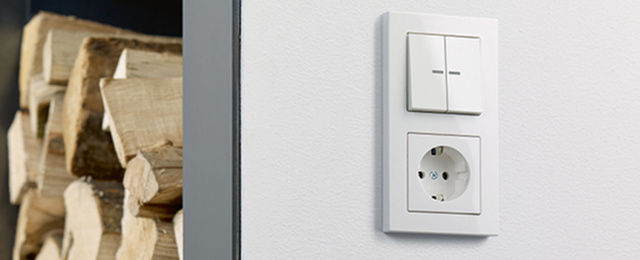 JUNG KNX Taster F 10 bei Elektrotechnik-Hohm in Mörfelden-Walldorf