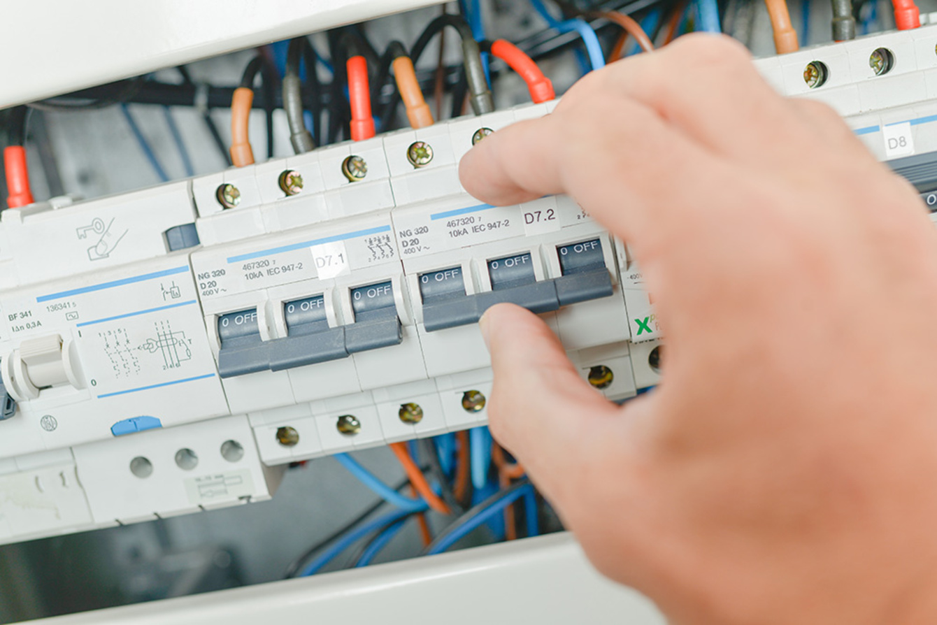 Elektro­installation bei Elektrotechnik-Hohm in Mörfelden-Walldorf